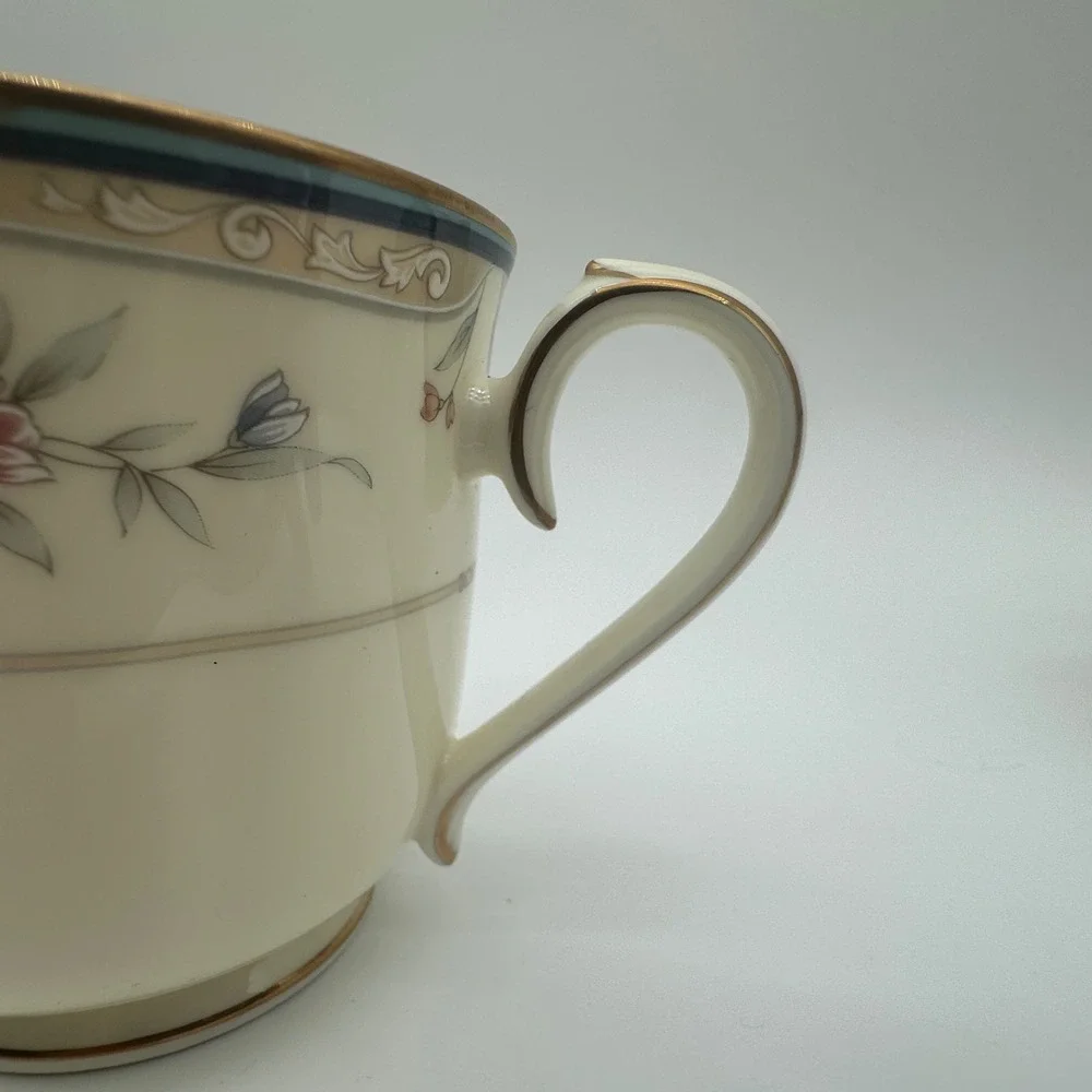 Noritake Lylewood Fine China Tea Cup and Saucer Set of 2 Floral Gold Trim 9760